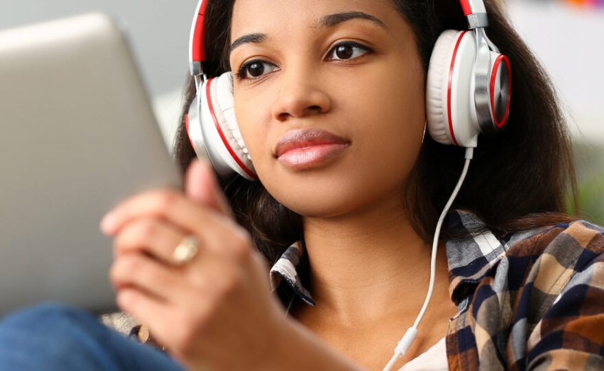 Why Distance Learning Might Actually Benefit Older Struggling Readers